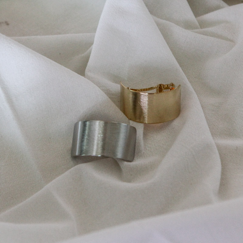 NEW HAIR CLIP HOOP matte metal square curved silve
