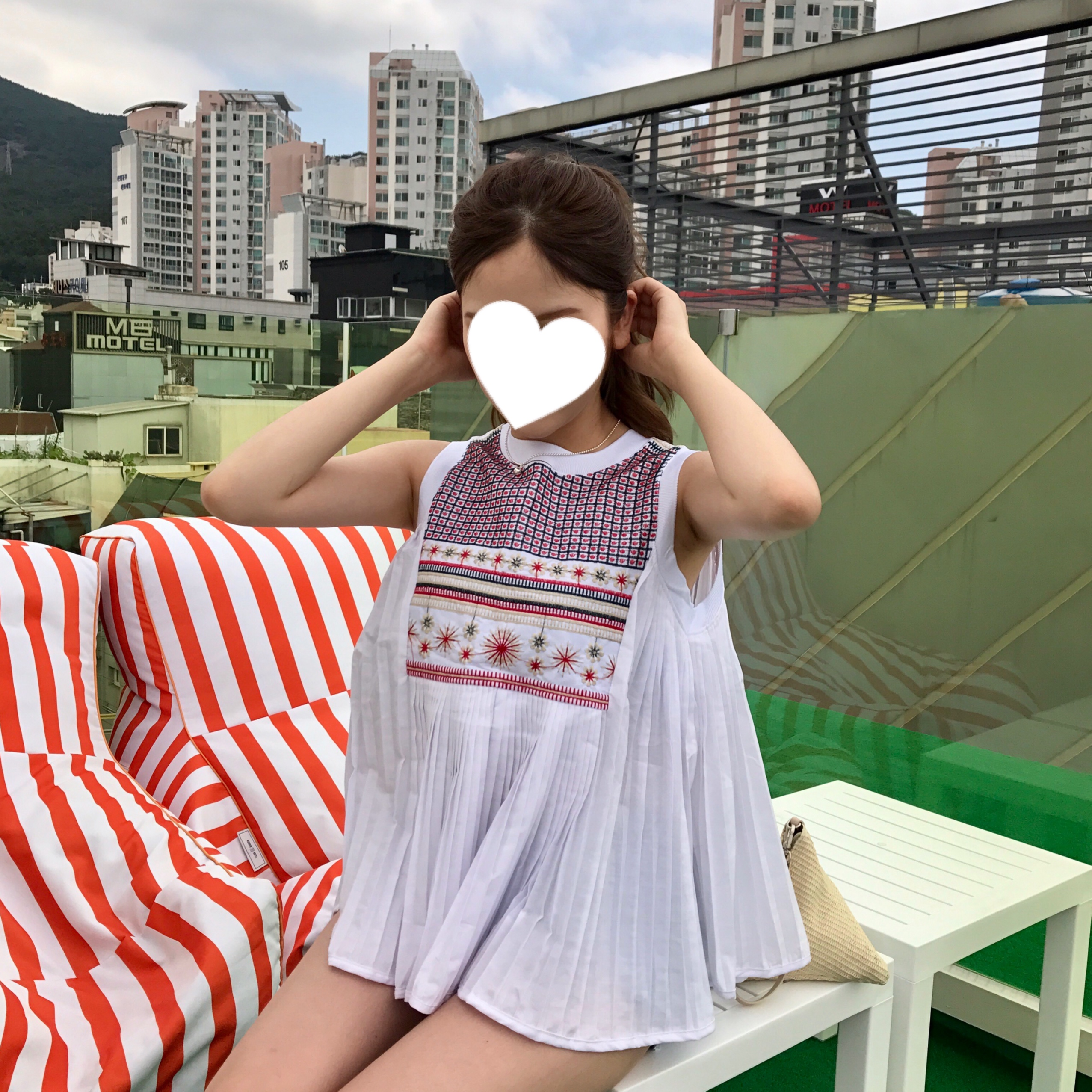 Embroidery Wrinkle Sleeveless Blouse Tee My Young