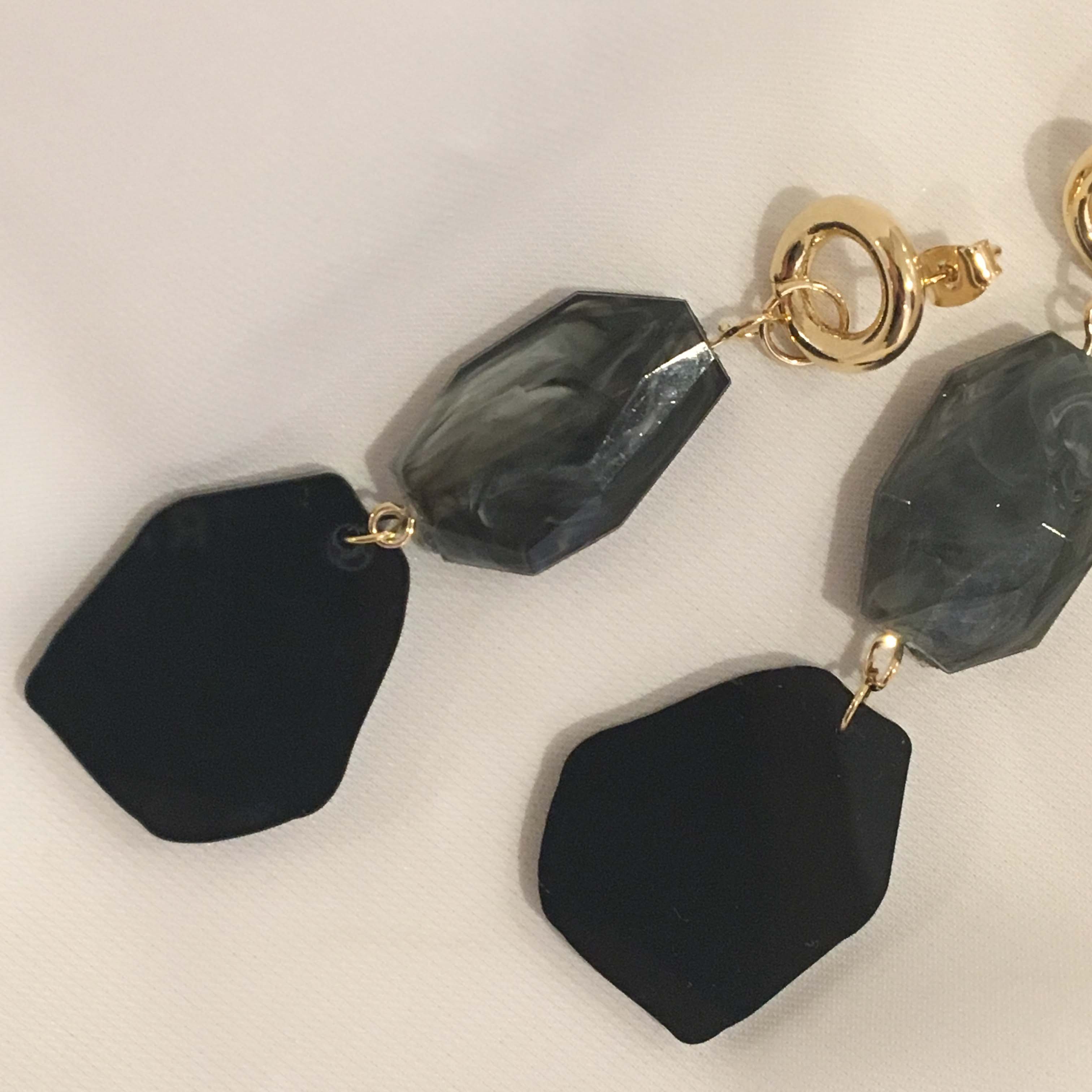 Modern acrylic earrings Didi Unique summer point s