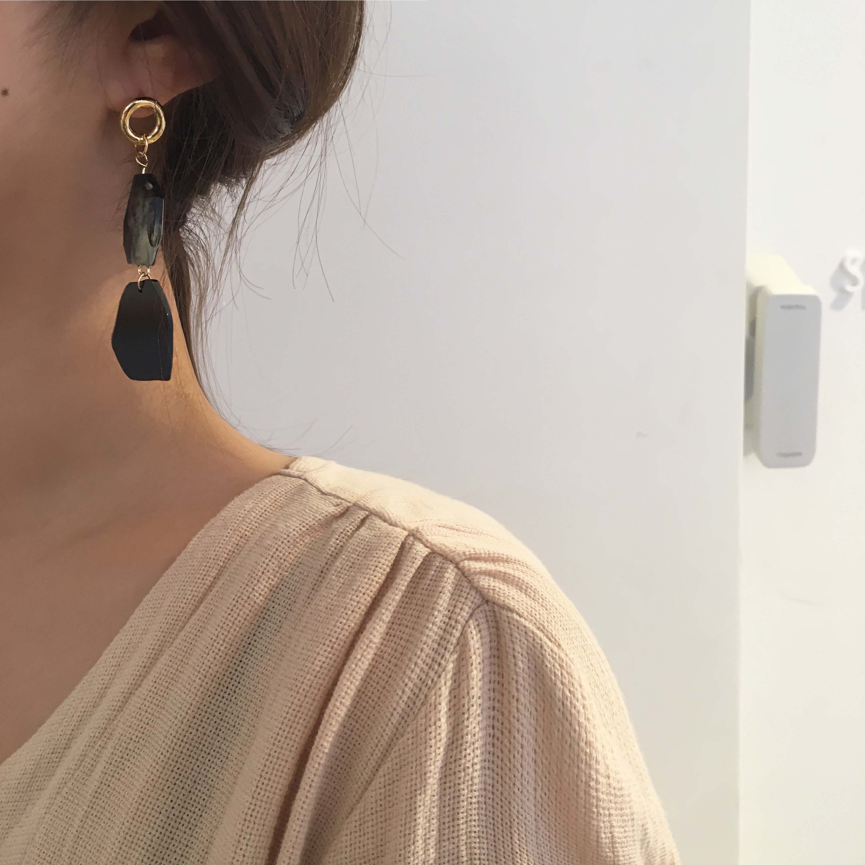 Modern acrylic earrings Didi Unique summer point s