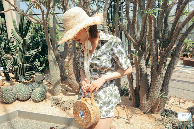 New Women's Hat Raffia Ribbon Hat Beachfront Lo