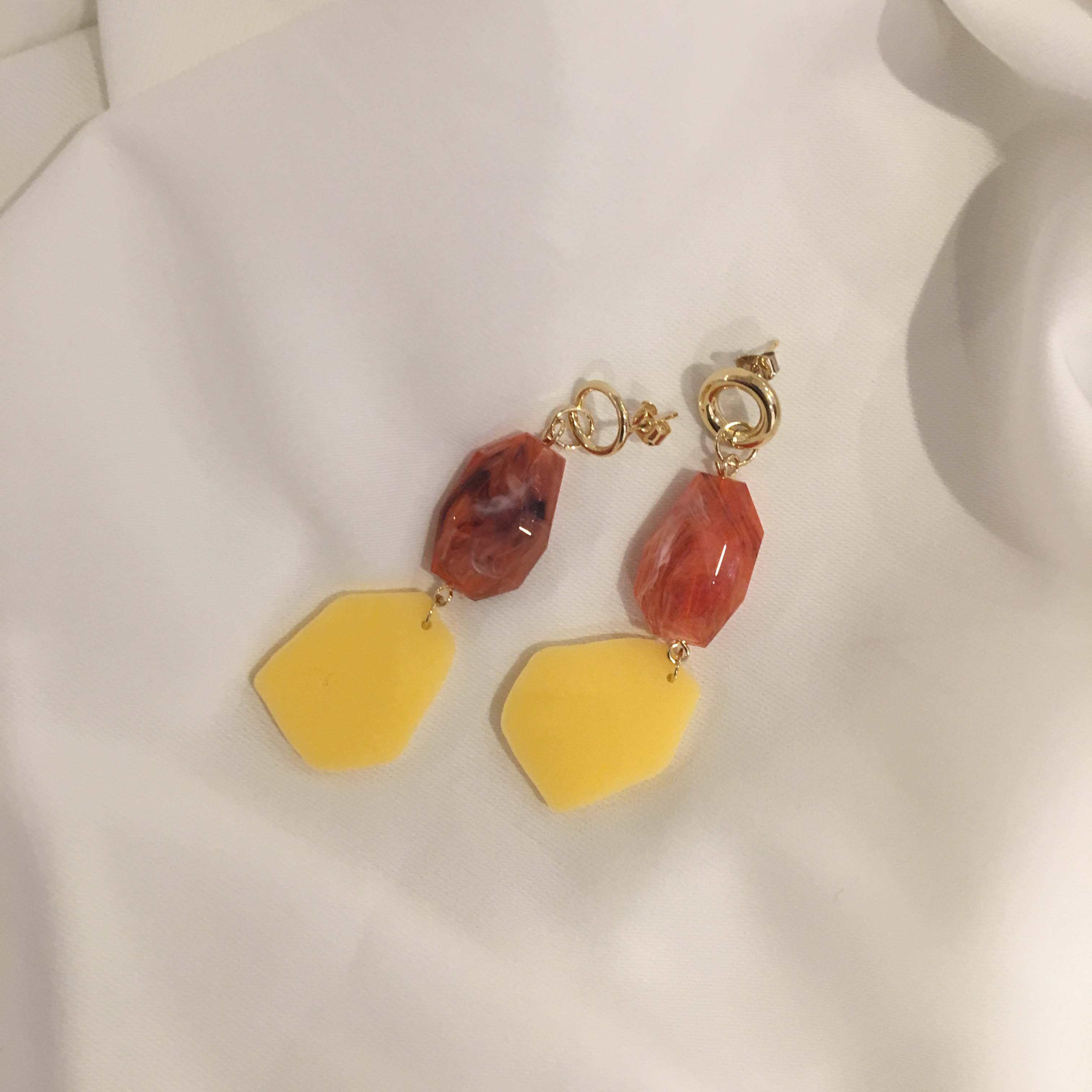 Modern acrylic earrings Didi Unique summer point s