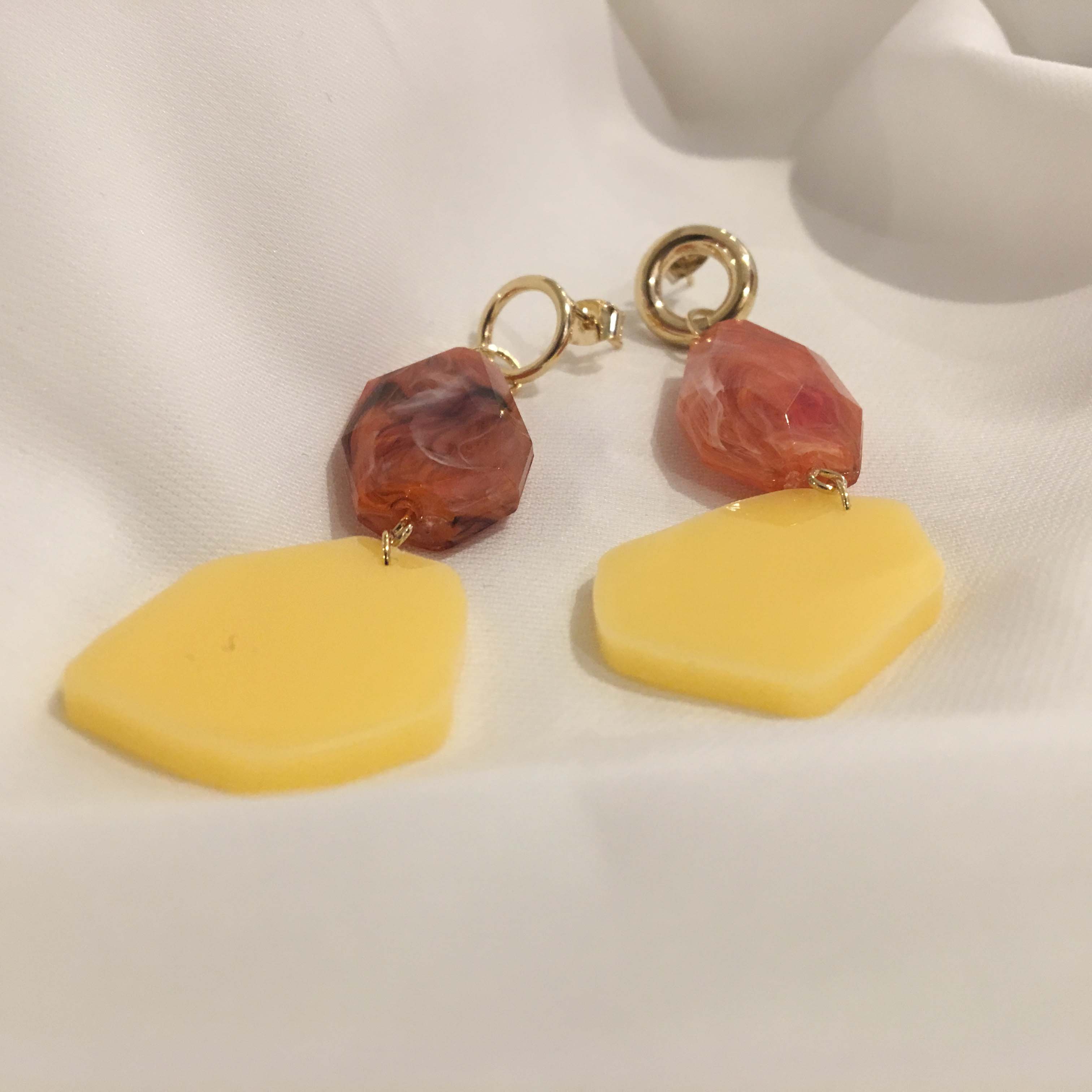 Modern acrylic earrings Didi Unique summer point s