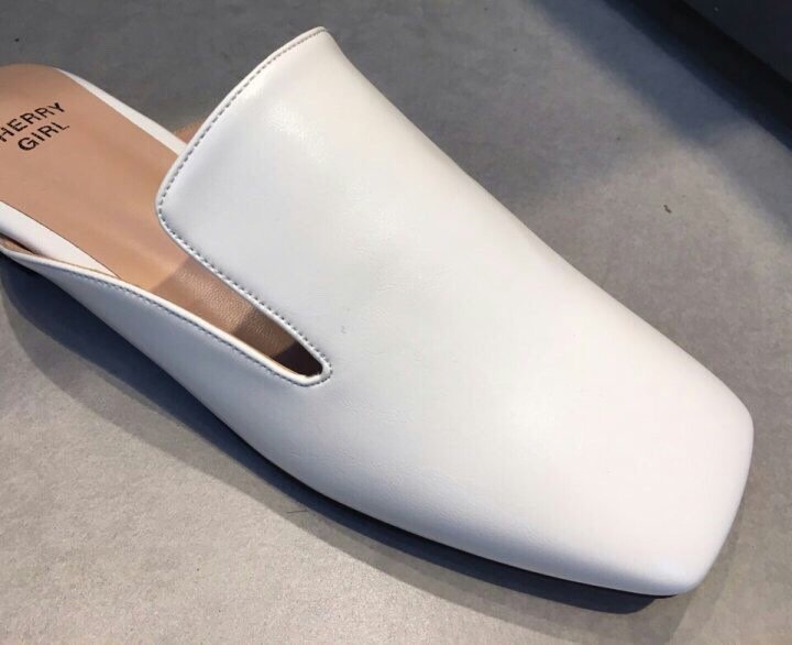 New Trump Blur By YENNY Luxury Style Sandals Uniqu