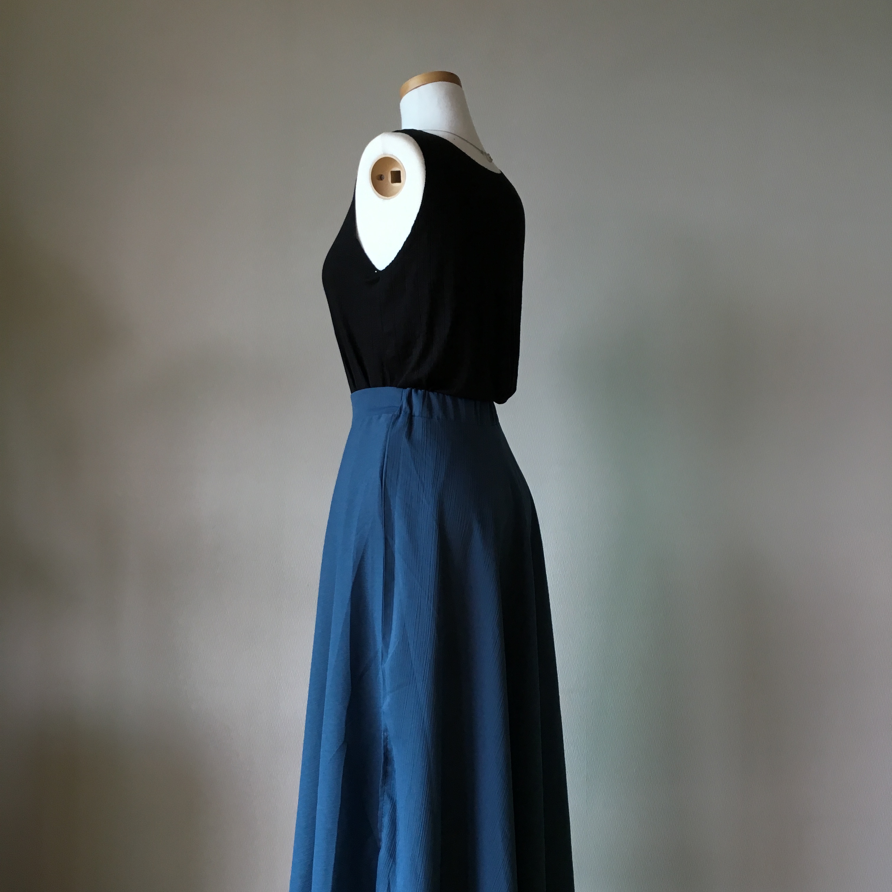 Ultra Light Soft V Neck Sleeveless Nashti Tencel T