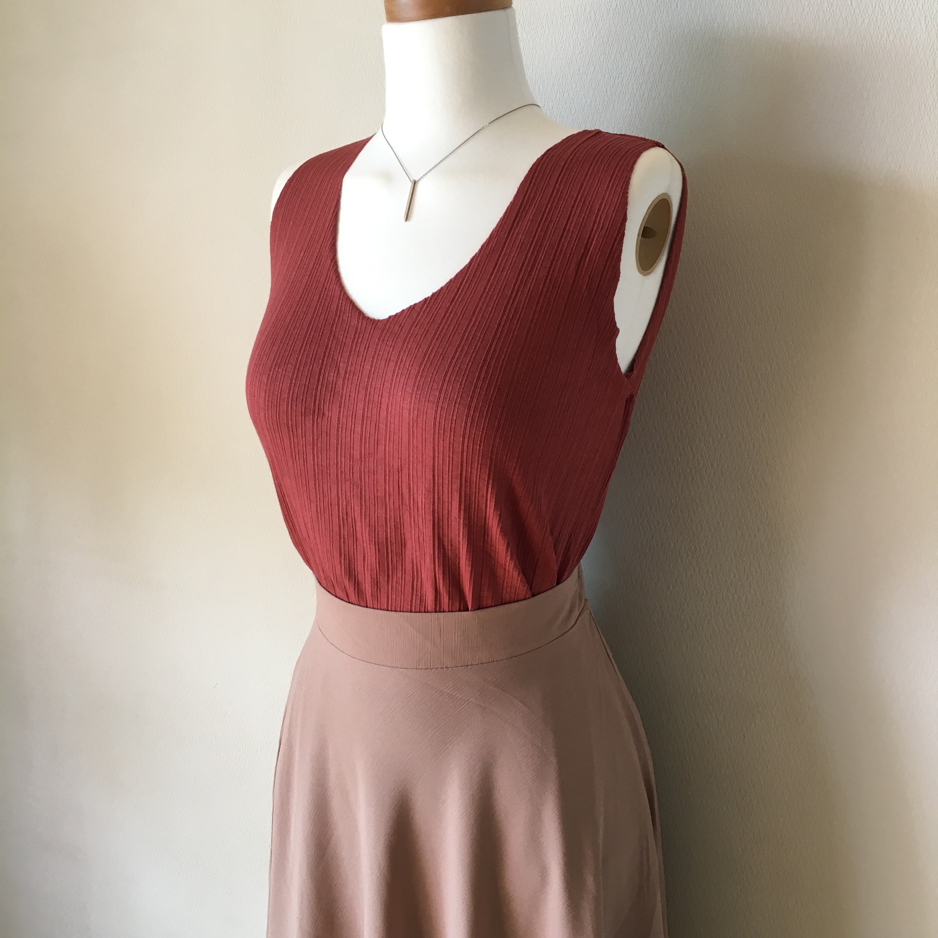 Ultra Light Soft V Neck Sleeveless Nashti Tencel T