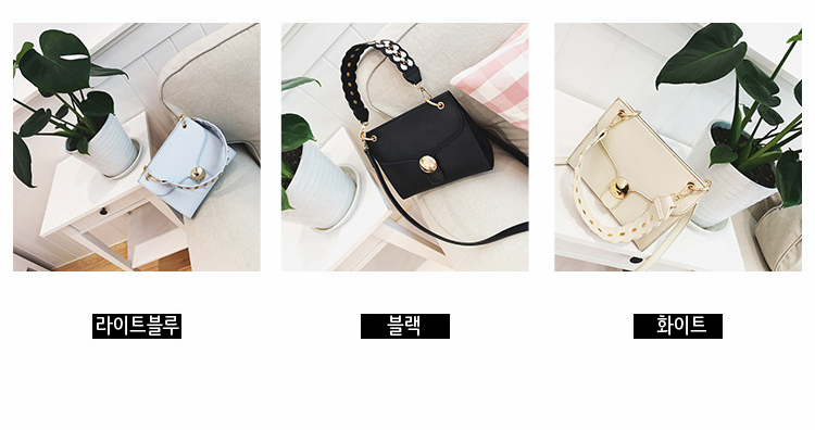 New Mini embroidered square bag Beautiful bag Cros