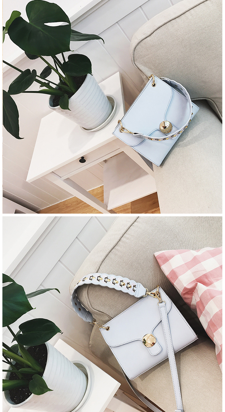 New Mini embroidered square bag Beautiful bag Cros