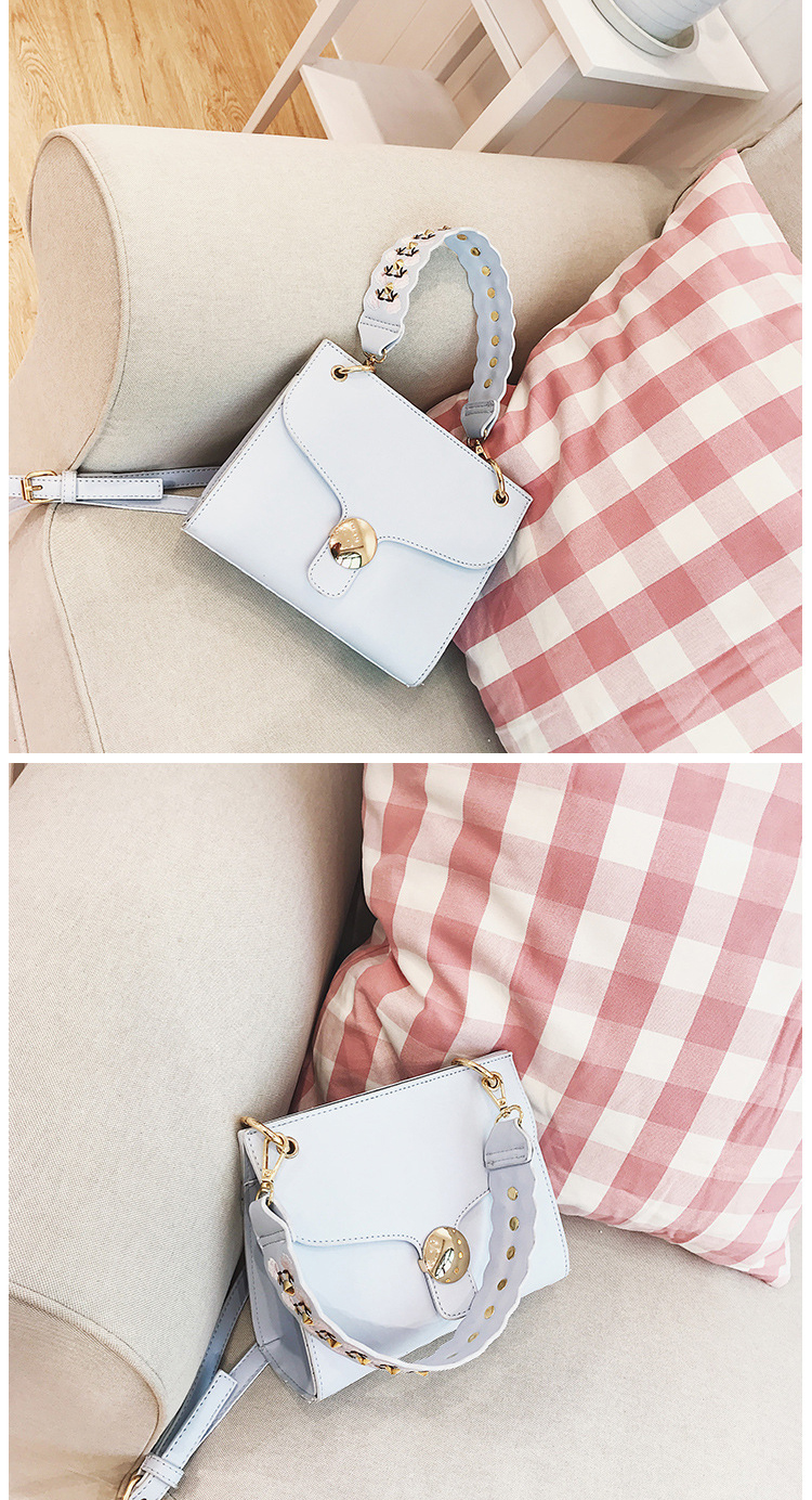 New Mini embroidered square bag Beautiful bag Cros
