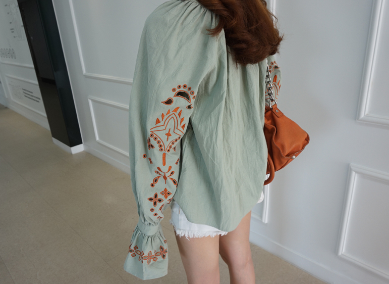 NEW FASHION LADY GIRL Blouse Embroidered Ethnic Pu