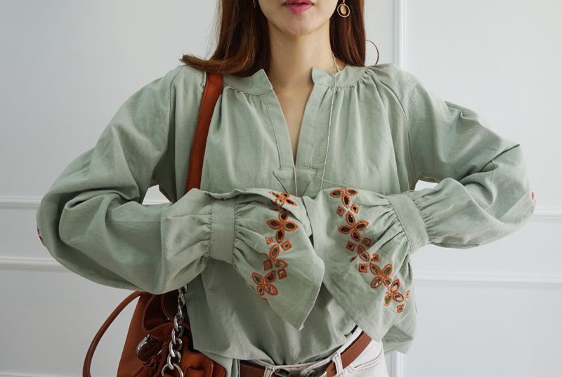 NEW FASHION LADY GIRL Blouse Embroidered Ethnic Pu