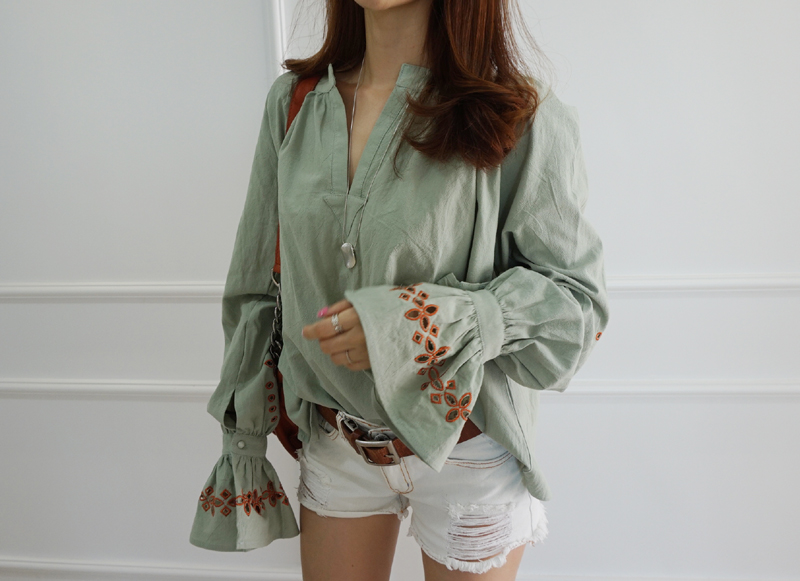 NEW FASHION LADY GIRL Blouse Embroidered Ethnic Pu