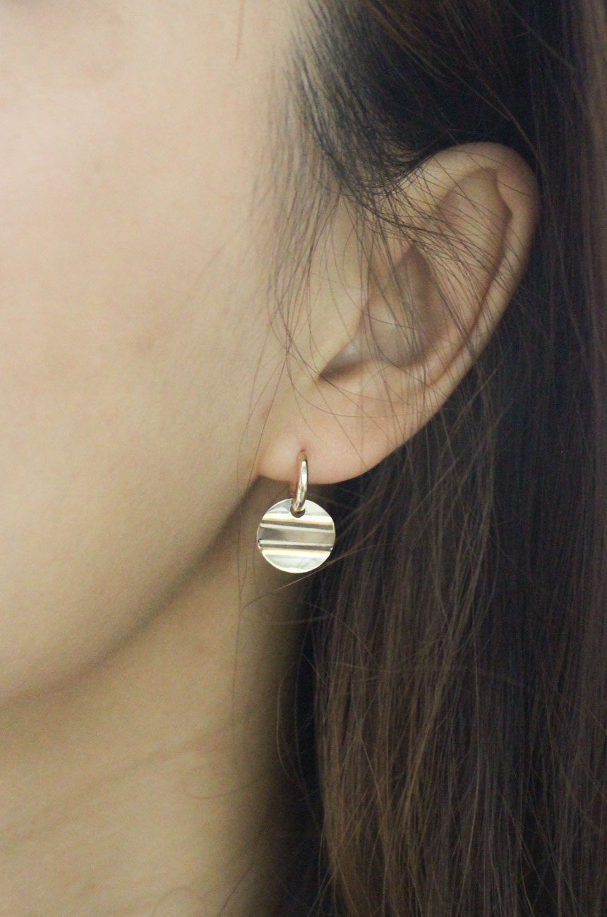 Coin Wave One-Touch Earrings 14k Wave 14k Girl 14k