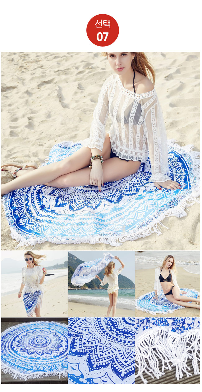 Large round beach towel shoal mats on the beach