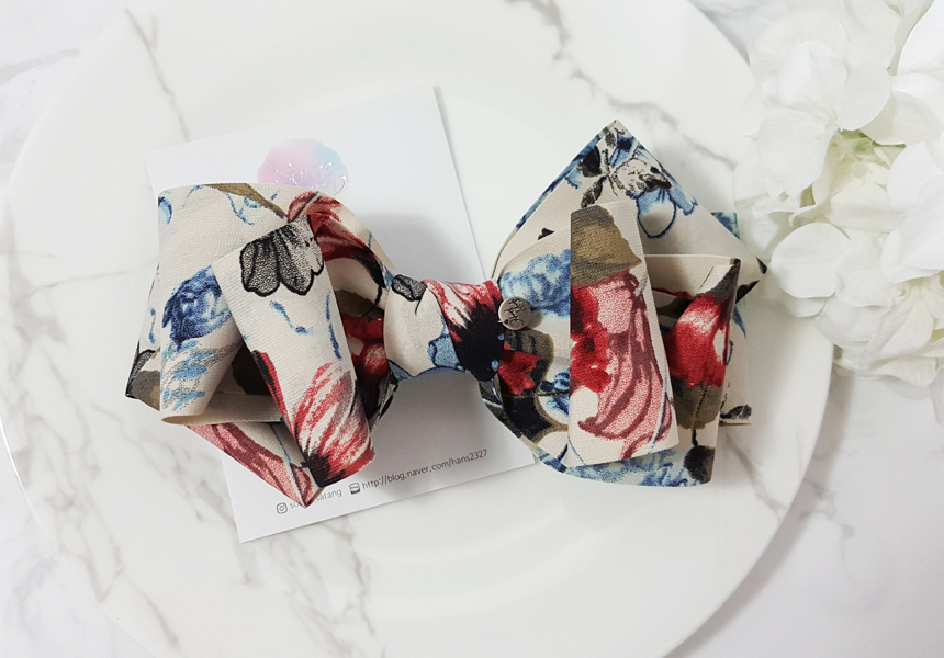 Big Volume Ribbon Pin 2color Romantic style Point 