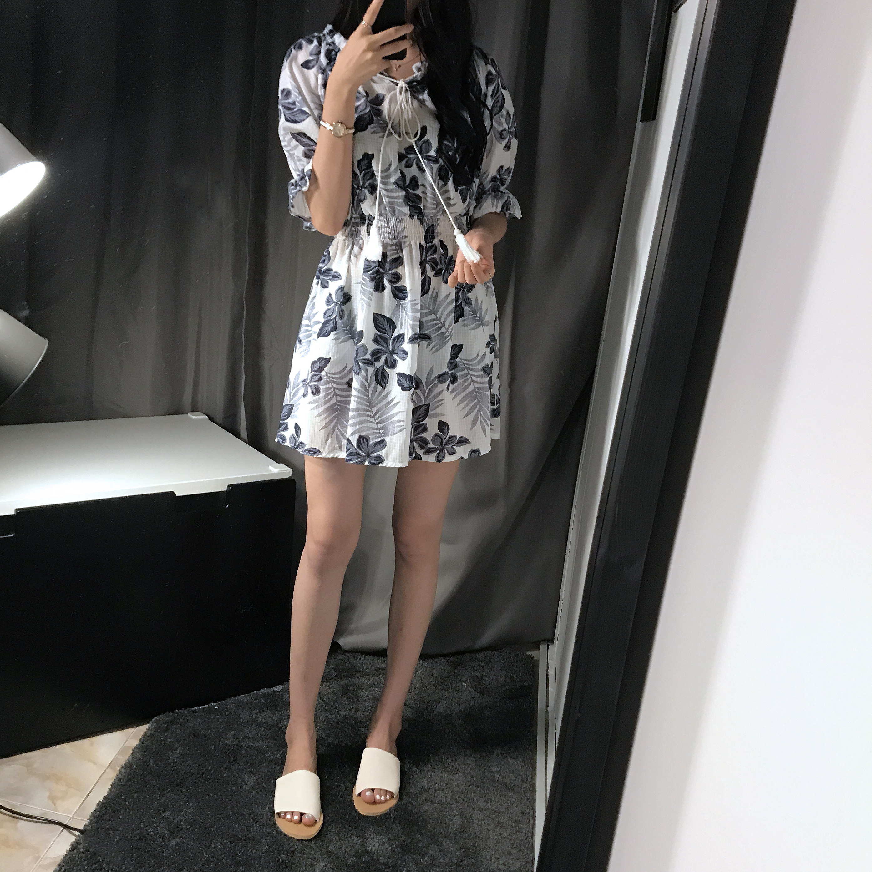 Autumn barbie chilly fashion female foliage glamor