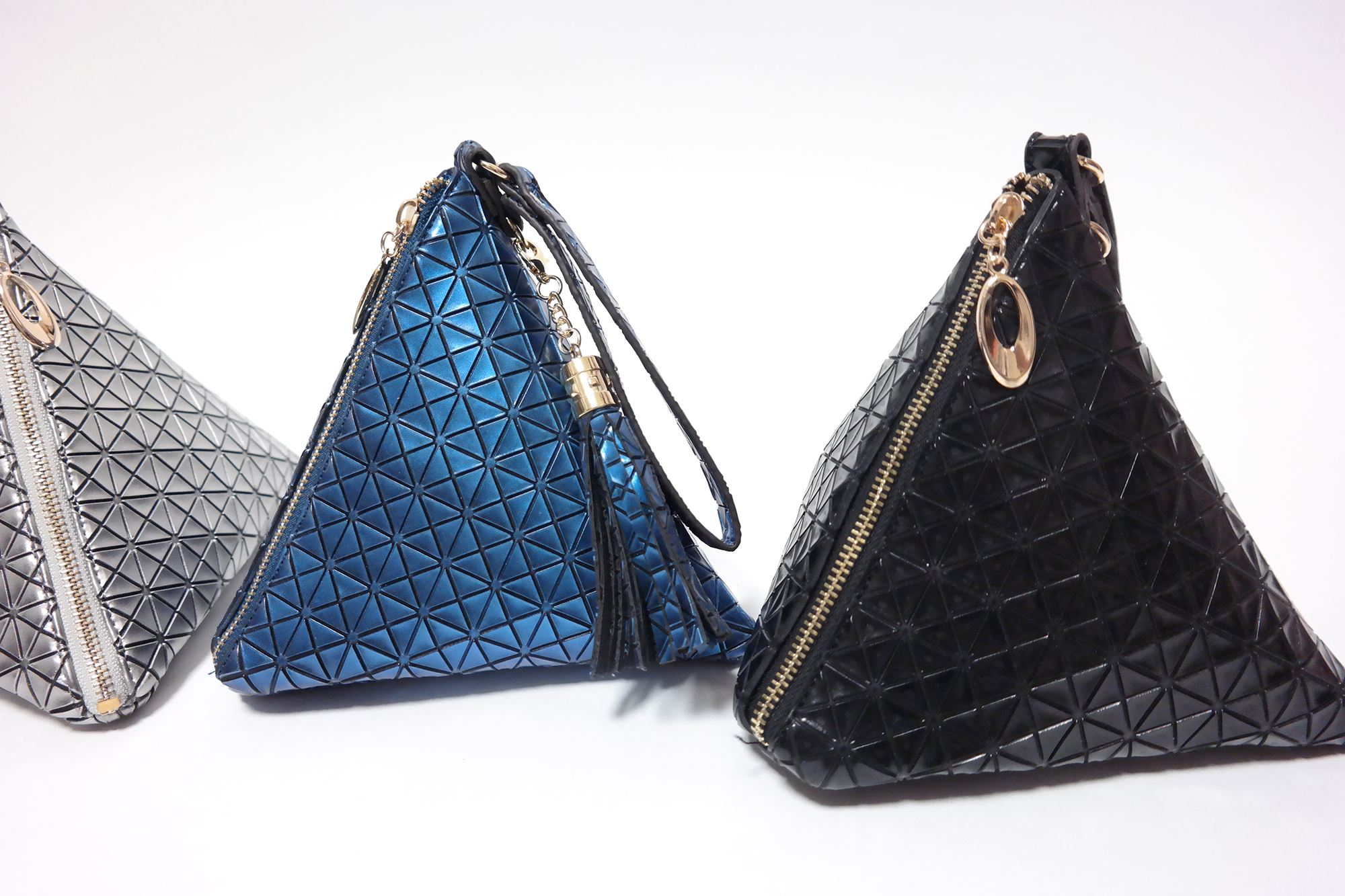 Newly shining bling bling triangular pouch in holi