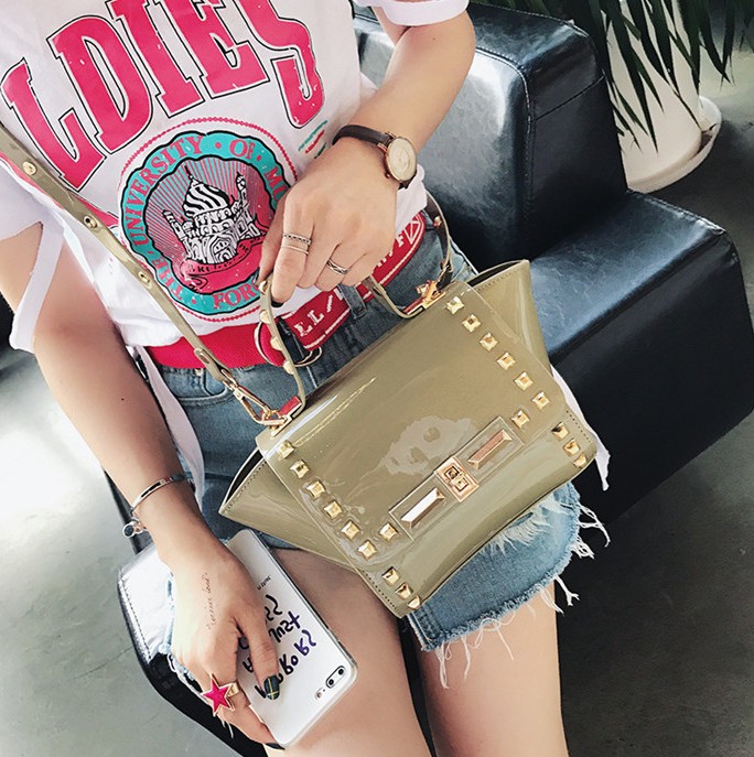 New Stud Mini-Cross Back Women's 20s Casual Bag