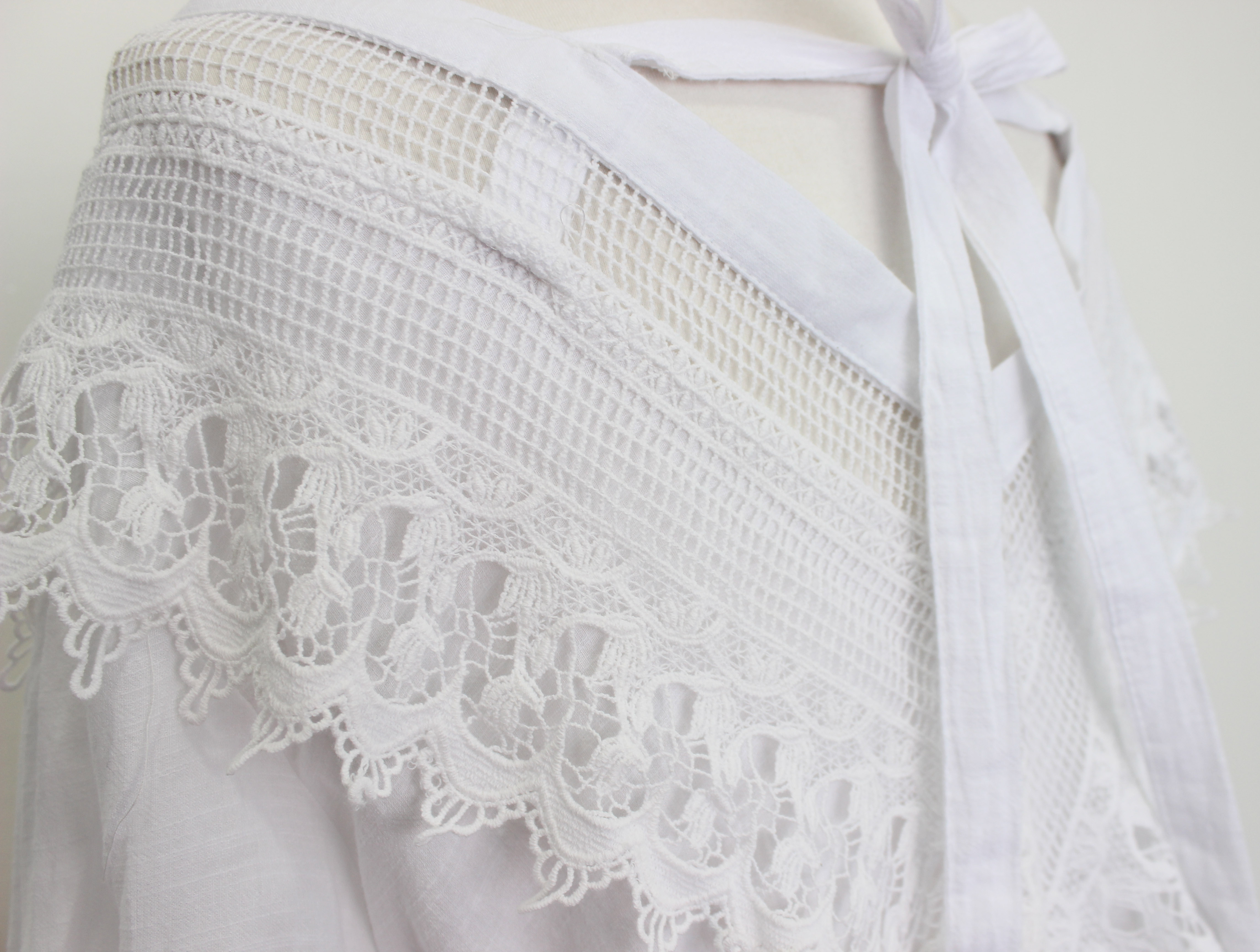 NEW FASHION LADY GIRL Blouse V-neck lace-off shoul