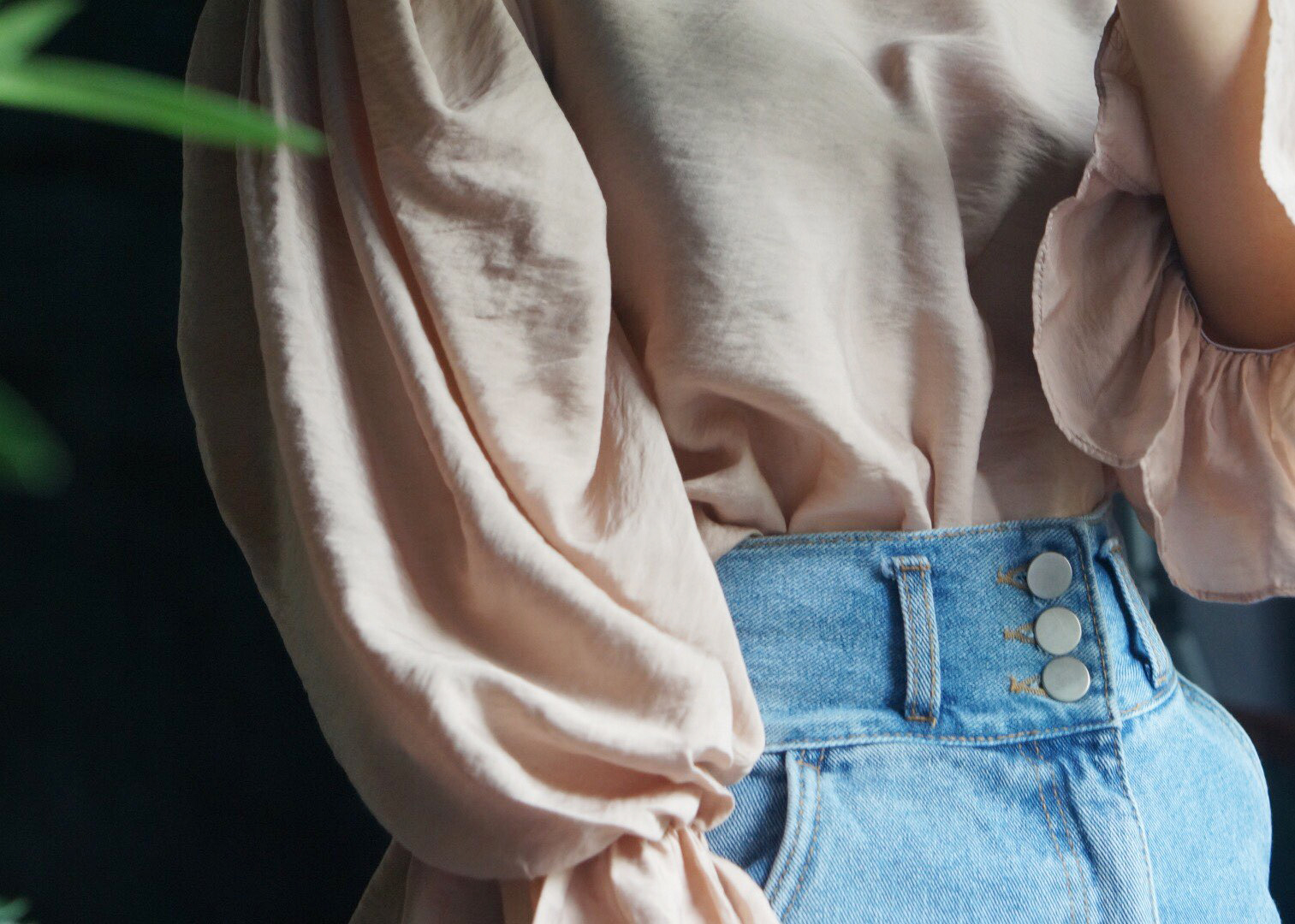 NEW FASHION LADY GIRL Blouse Ribbon Puff Blouse