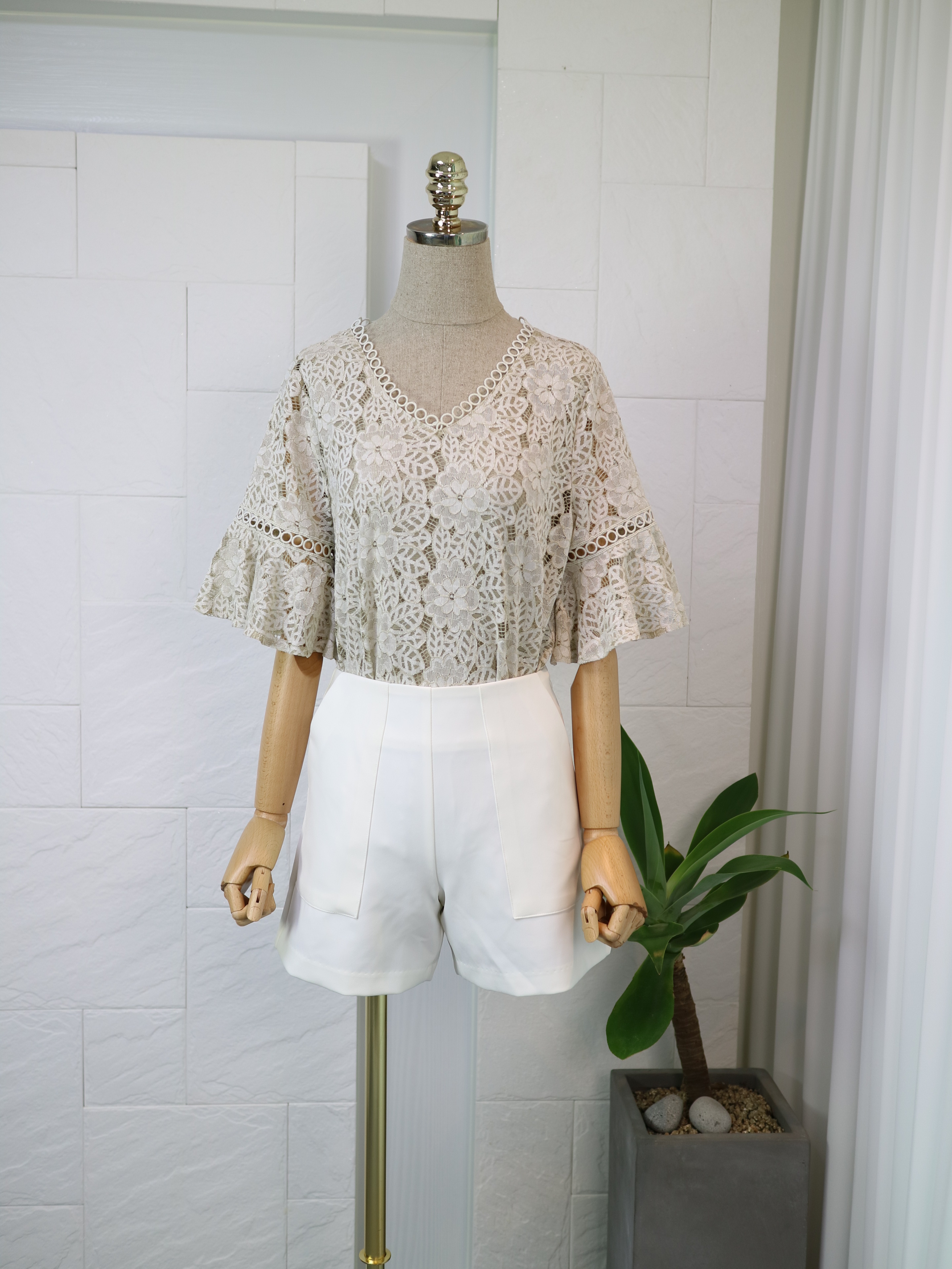 NEW FASHION LADY GIRL Blouse Circle lace blouse