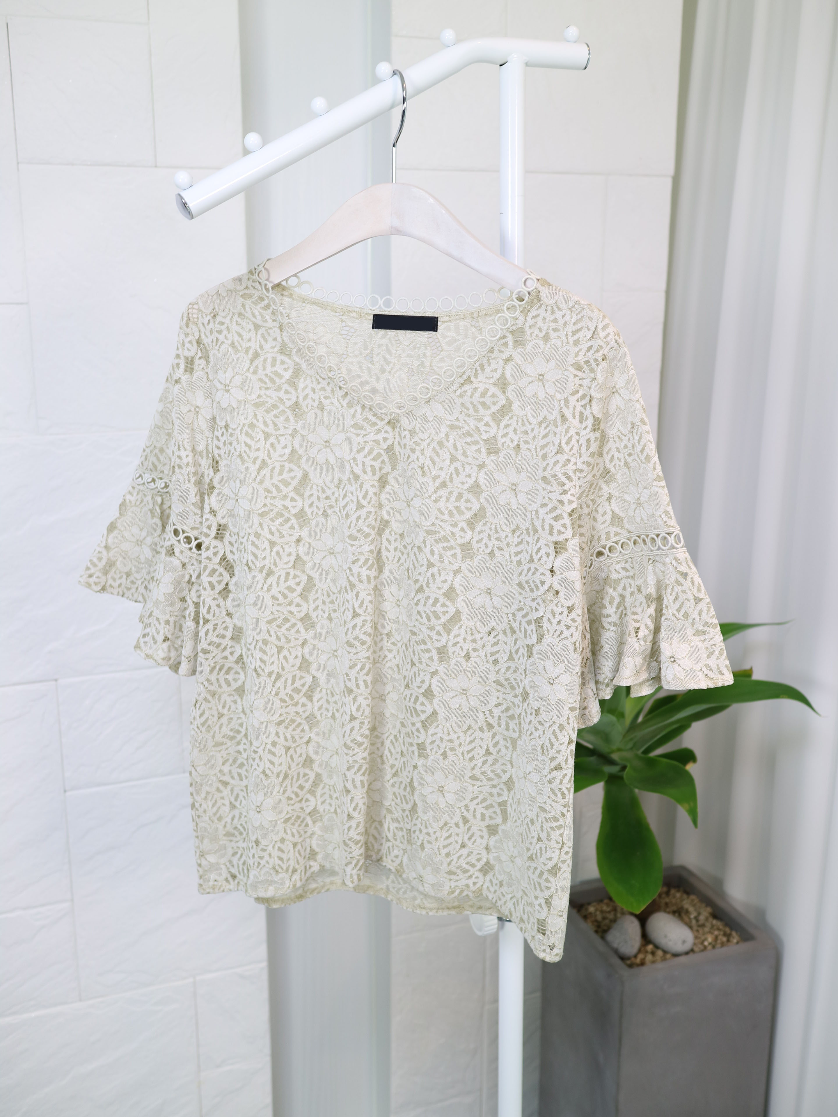 NEW FASHION LADY GIRL Blouse Circle lace blouse