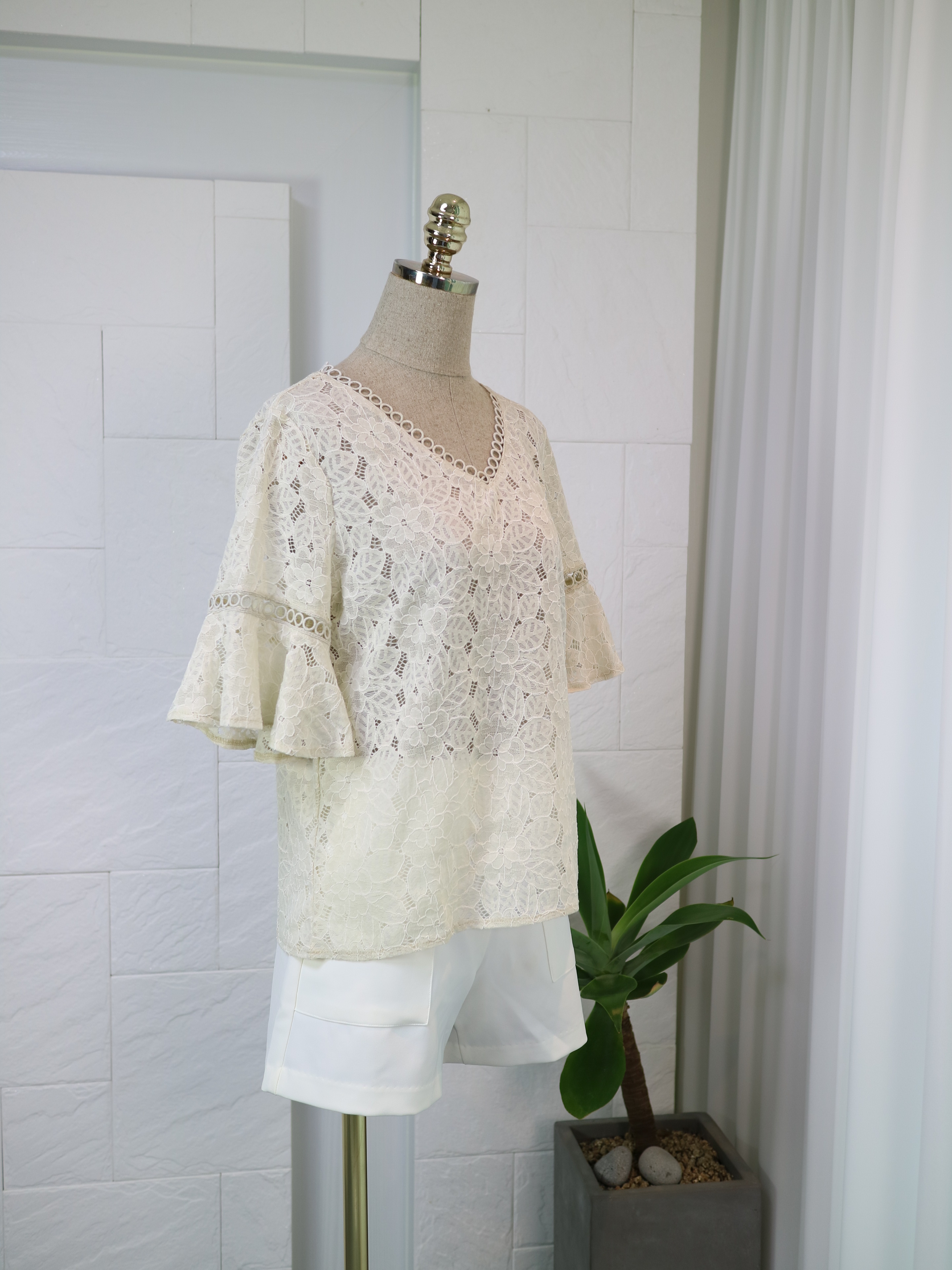 NEW FASHION LADY GIRL Blouse Circle lace blouse