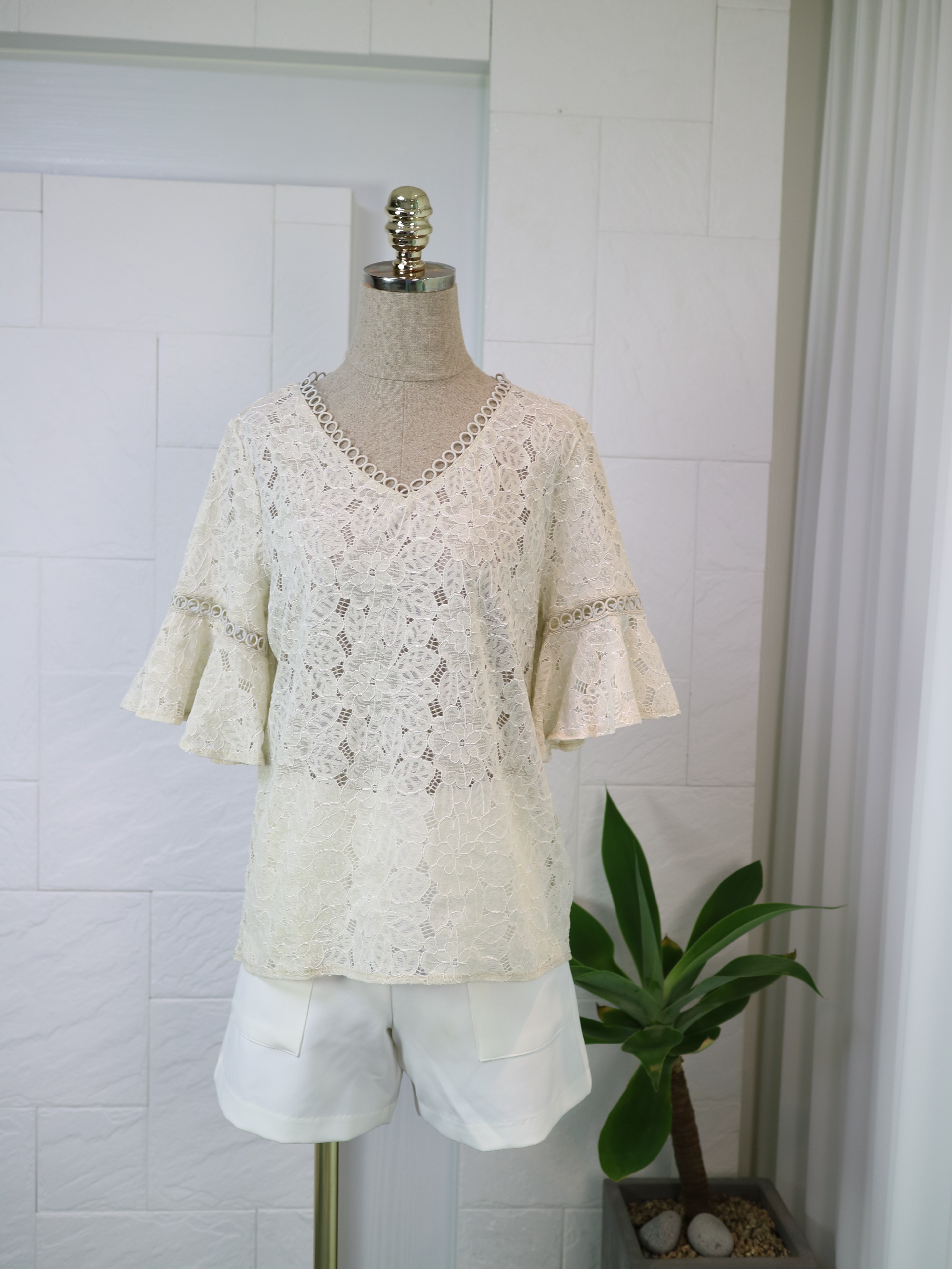 NEW FASHION LADY GIRL Blouse Circle lace blouse