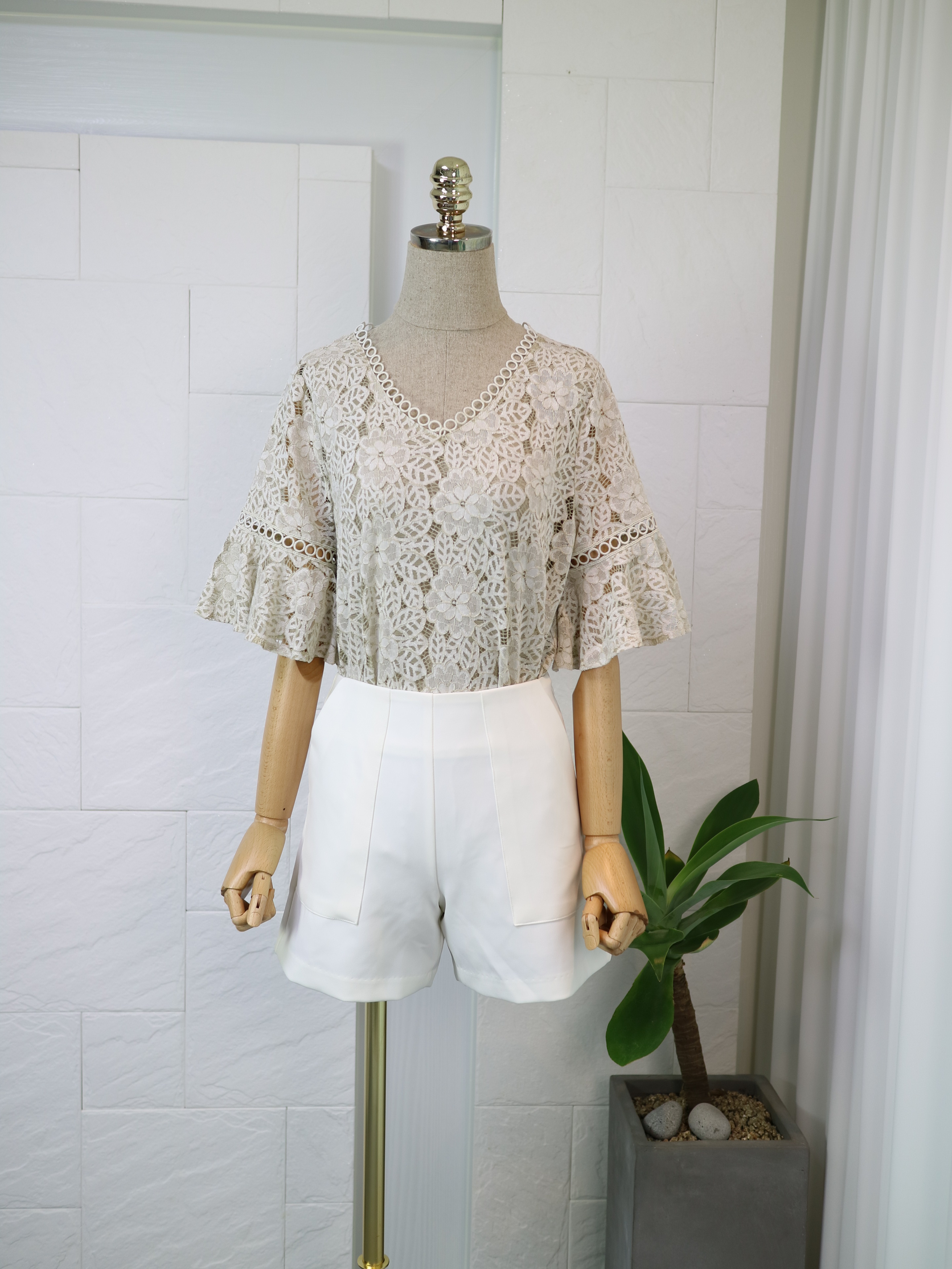 NEW FASHION LADY GIRL Blouse Circle lace blouse