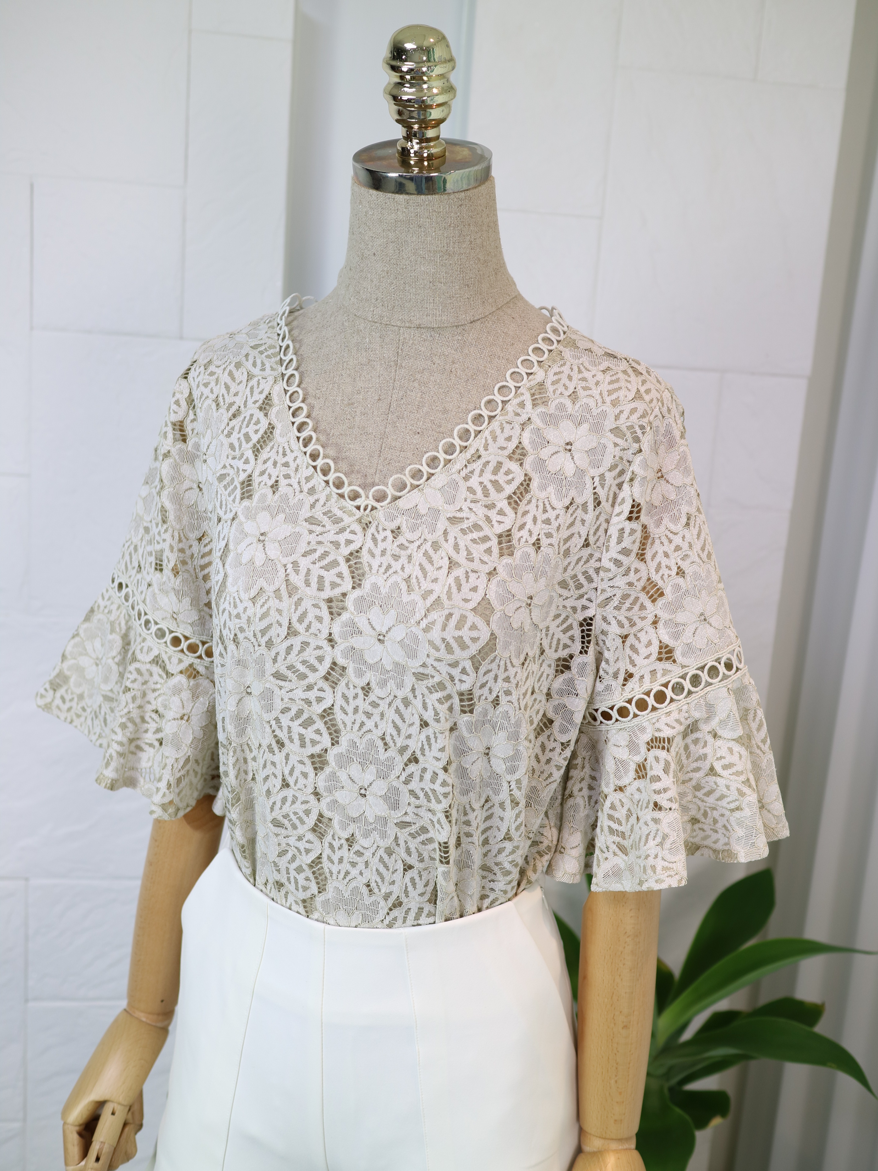 NEW FASHION LADY GIRL Blouse Circle lace blouse