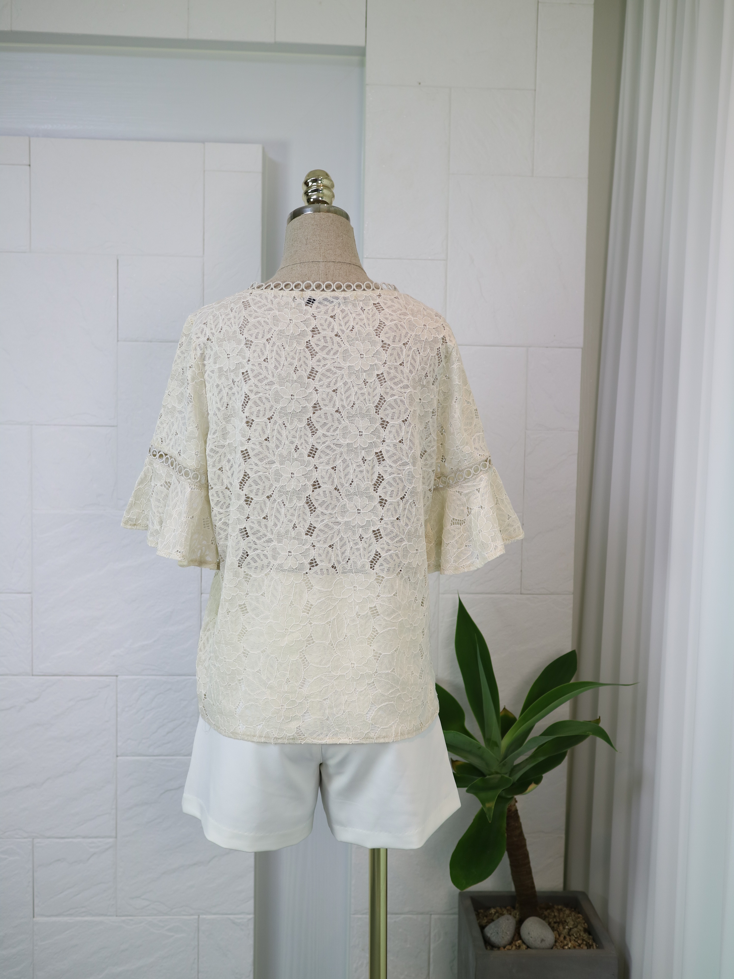 NEW FASHION LADY GIRL Blouse Circle lace blouse