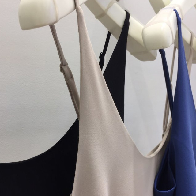 Blossom Irouto Nishi Autumn Twenties Woman Busting