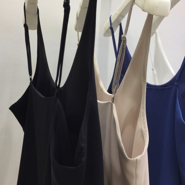 Blossom Irouto Nishi Autumn Twenties Woman Busting