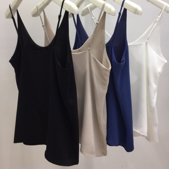 Blossom Irouto Nishi Autumn Twenties Woman Busting