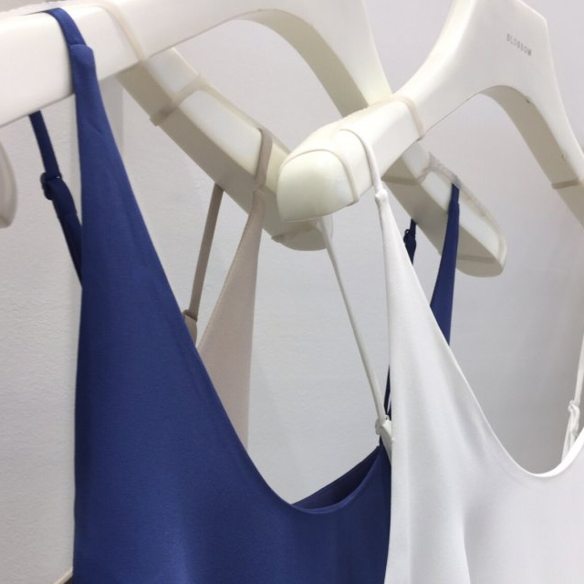 Blossom Irouto Nishi Autumn Twenties Woman Busting