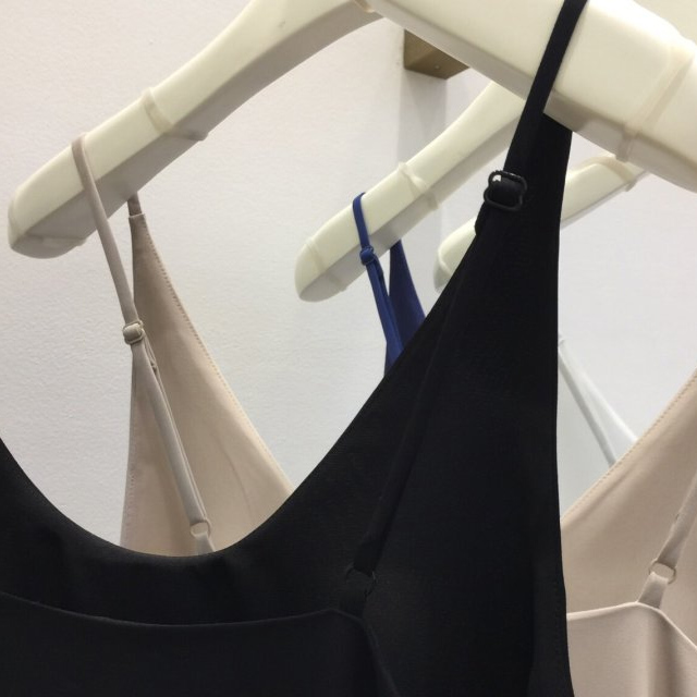 Blossom Irouto Nishi Autumn Twenties Woman Busting