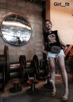 Bling bling t-shirt choker navy punk design summer