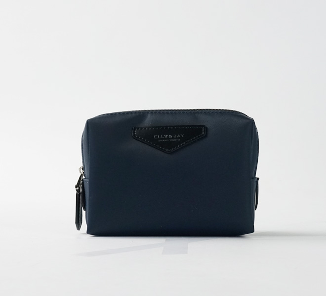 NEW TRAVEL STORAGE ORGANISER When traveling or eve