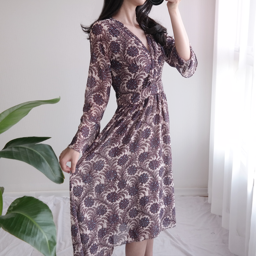 Autumn Flower Pattern Chiffon Wrap One Piece Visit