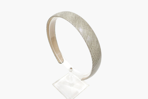 Classic leather hair band Lightweight, clean, well