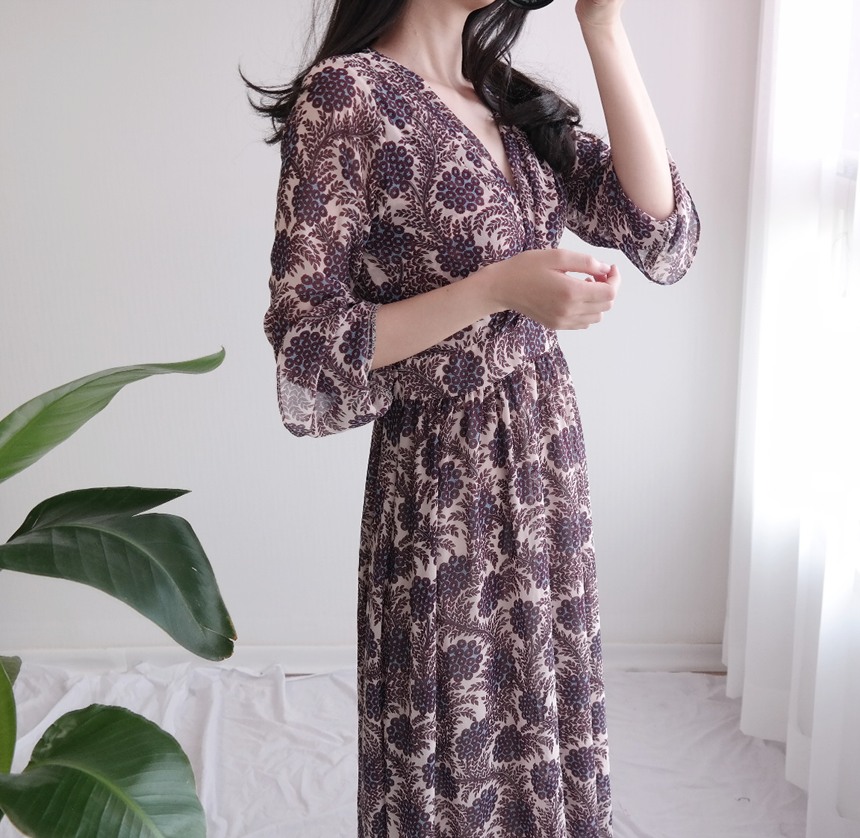 Autumn Flower Pattern Chiffon Wrap One Piece Visit