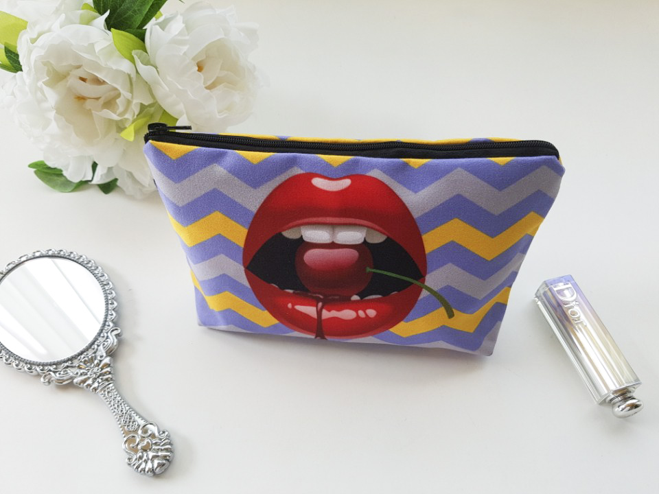 New Cosmetic Pouch 18 lips printing bag case 20 wo