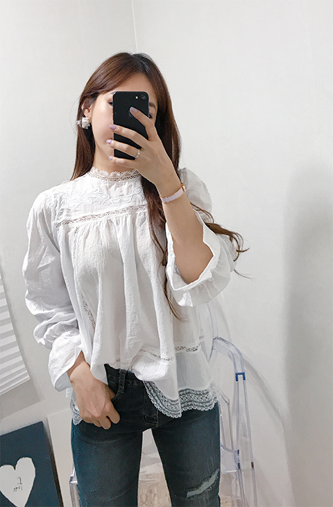 Luxury Embroidered Lace Blouse White Black Feminin