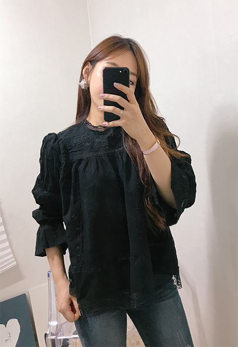 Luxury Embroidered Lace Blouse White Black Feminin