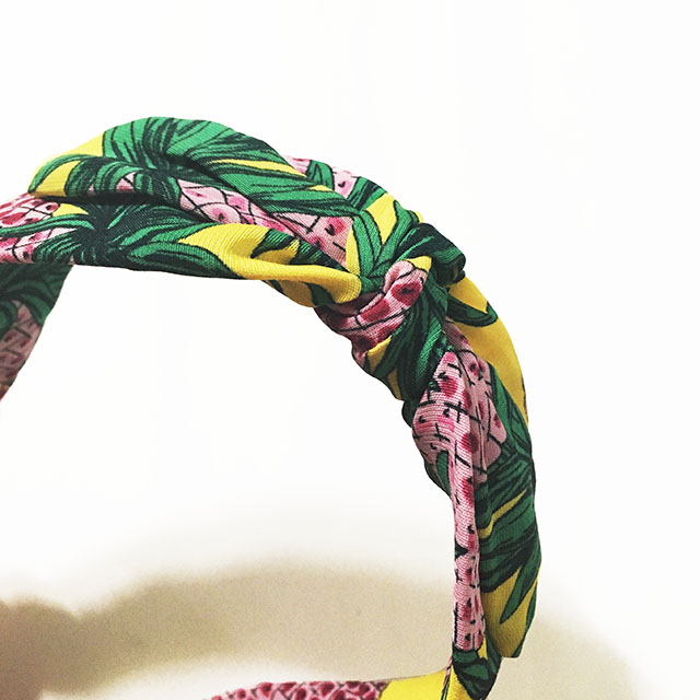 New Tropical Pineapple Ribbon Wire Bandana Pink Wh