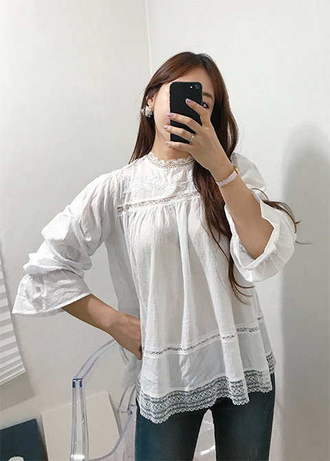 Luxury Embroidered Lace Blouse White Black Feminin