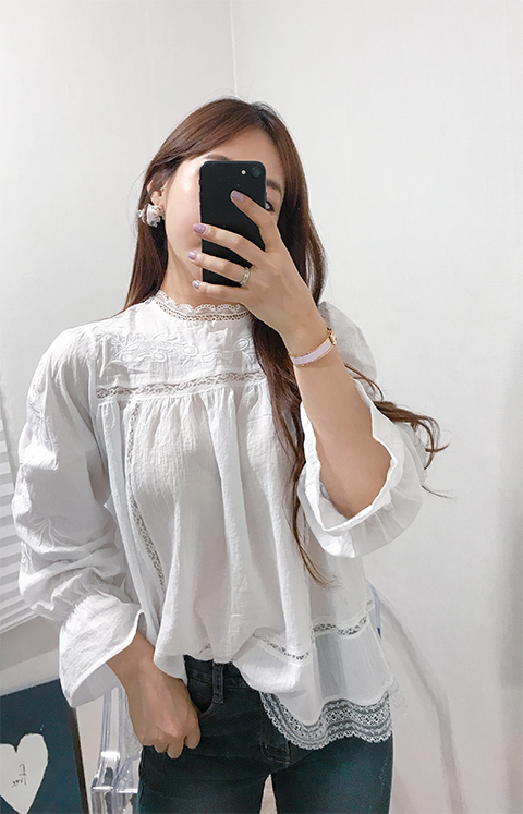 Luxury Embroidered Lace Blouse White Black Feminin