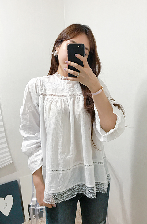 Luxury Embroidered Lace Blouse White Black Feminin