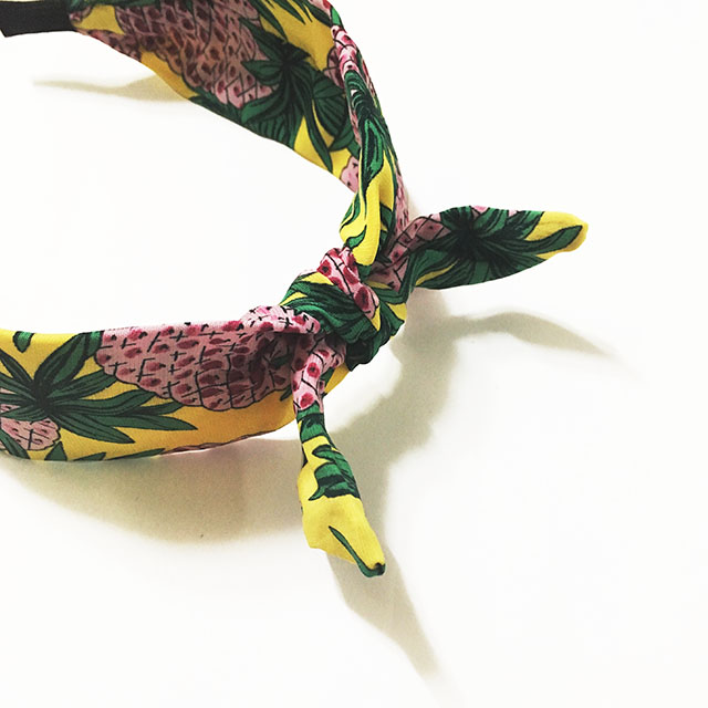 New Tropical Pineapple Ribbon Wire Bandana Pink Wh