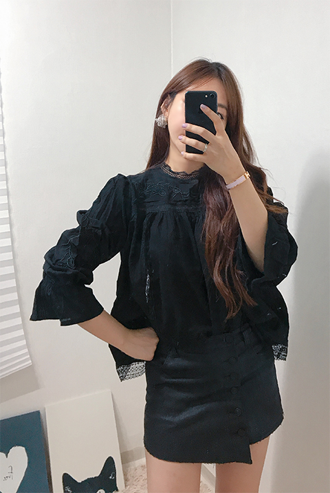 Luxury Embroidered Lace Blouse White Black Feminin